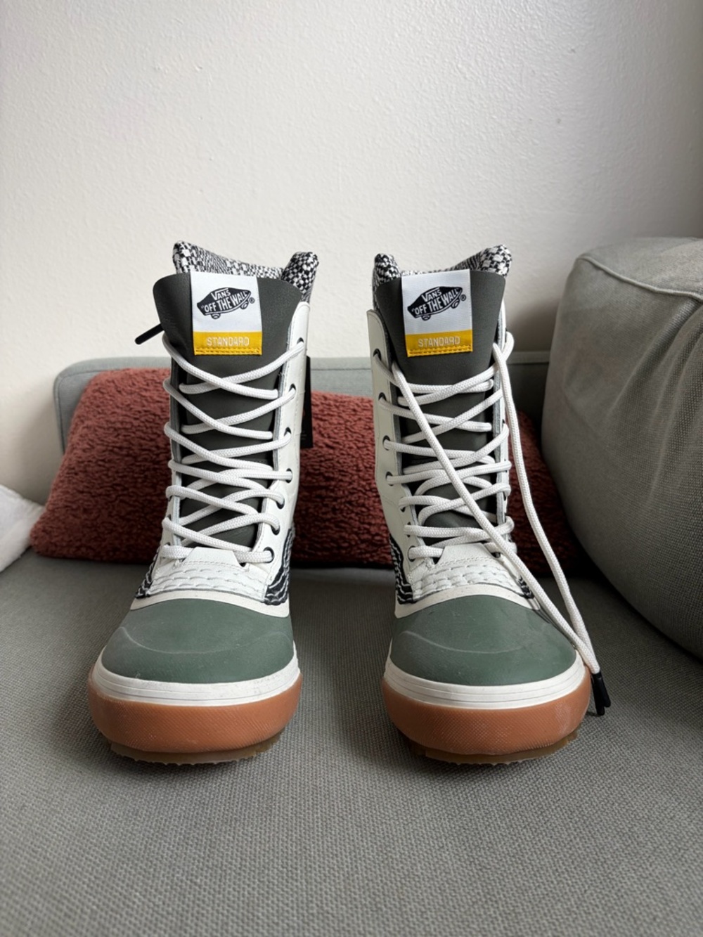 Vans Standard All Weather MTE high-top boots NWT